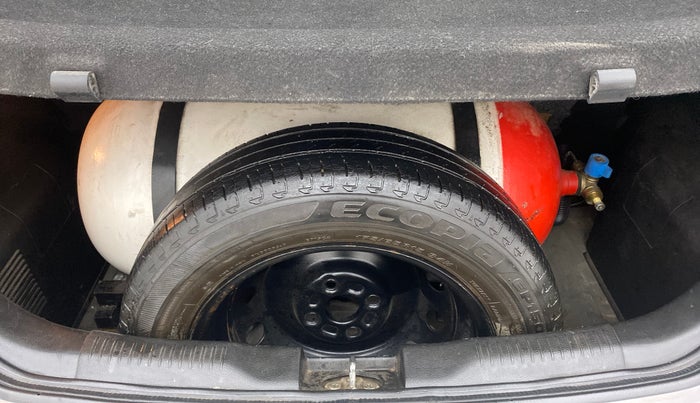 2017 Maruti IGNIS ZETA 1.2 AMT, CNG, Automatic, 83,750 km, Boot Inside