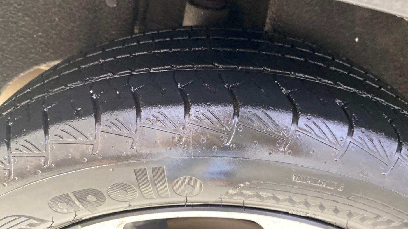 2023 Hyundai ALCAZAR PLATINUM(O) 7STR 2.0 AT, Petrol, Automatic, 72,307 km, Right Rear Tyre Tread