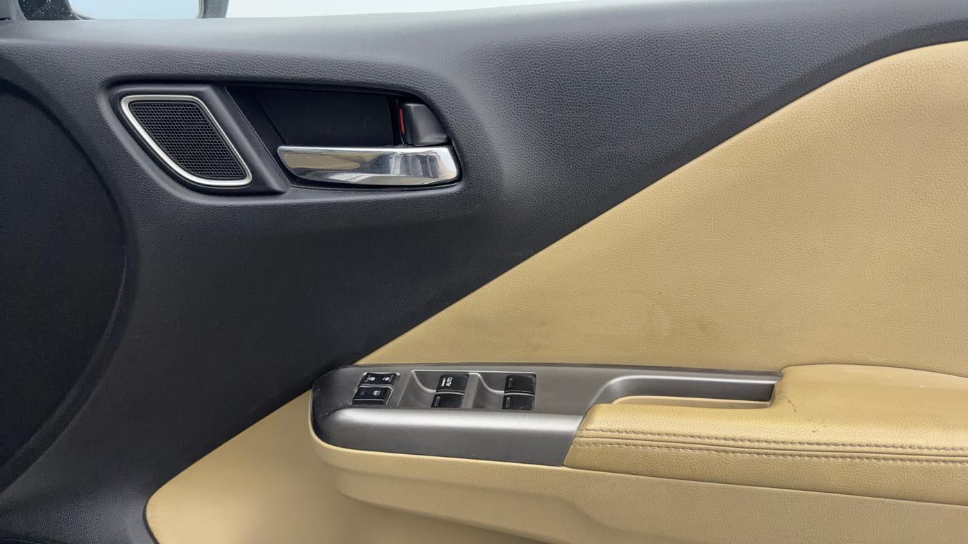 2017 Honda City 1.5L I-VTEC VX, Petrol, Manual, 62,239 km, Driver Side Door Panels Control