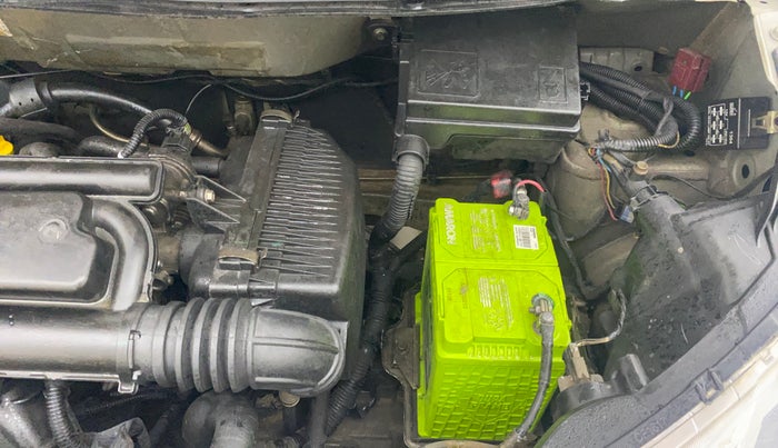 2017 Datsun Redi Go GOLD LIMITED EDITION, Petrol, Manual, 1,00,069 km, Engine View - Left