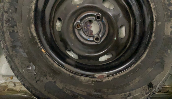 2017 Datsun Redi Go GOLD LIMITED EDITION, Petrol, Manual, 1,00,069 km, Spare Tyre