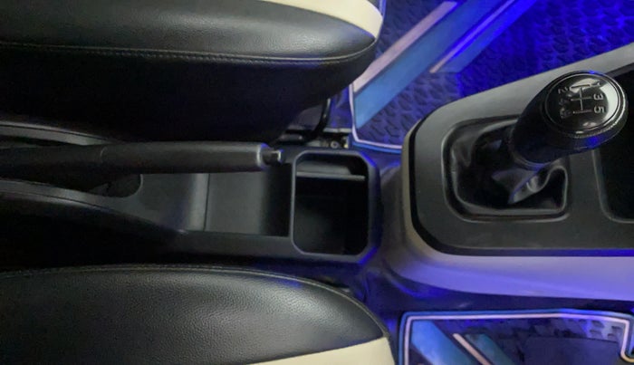 2020 Maruti New Wagon-R LXI CNG (O) 1.0, CNG, Manual, 31,622 km, Gear Lever