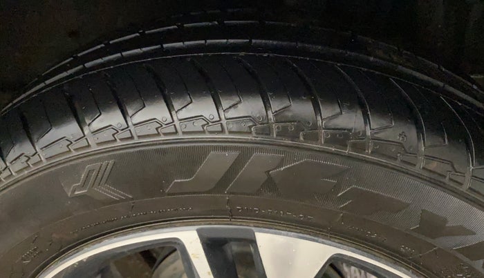 2019 Tata Tiago XZ PLUS PETROL, CNG, Manual, 77,741 km, Left Rear Tyre Tread