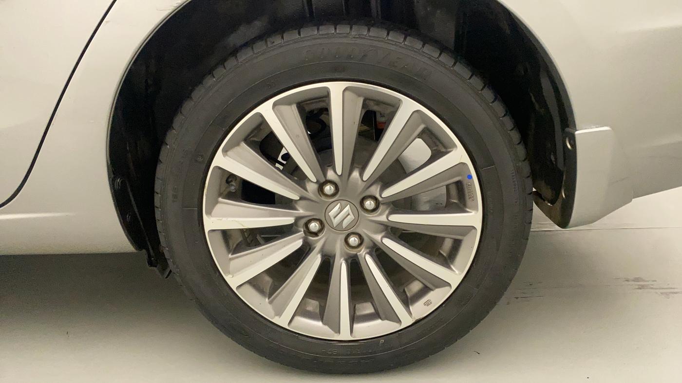 2021 Maruti Ciaz ALPHA  AT 1.5 SHVS PETROL, Petrol, Automatic, 34,345 km, Left Rear Wheel