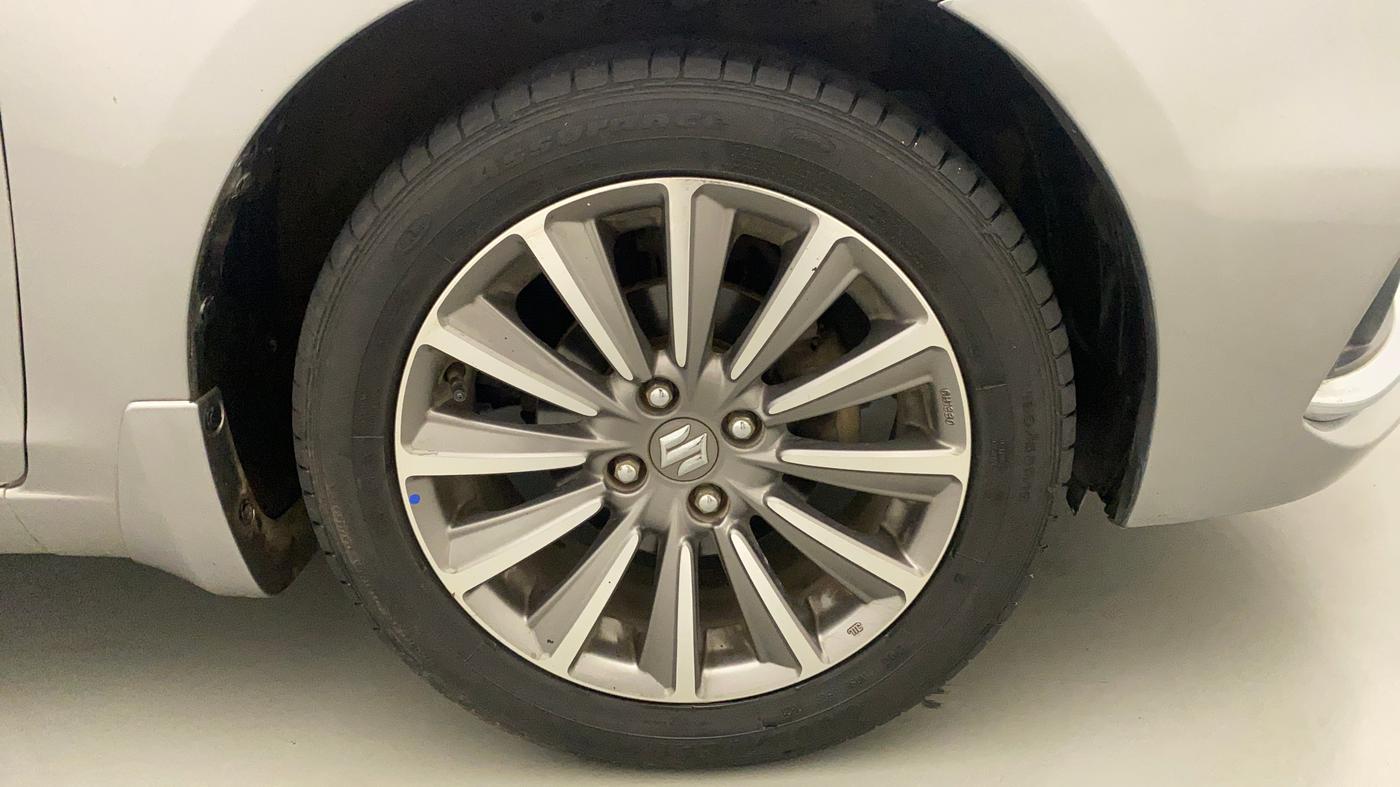 2021 Maruti Ciaz ALPHA  AT 1.5 SHVS PETROL, Petrol, Automatic, 34,345 km, Right Front Wheel