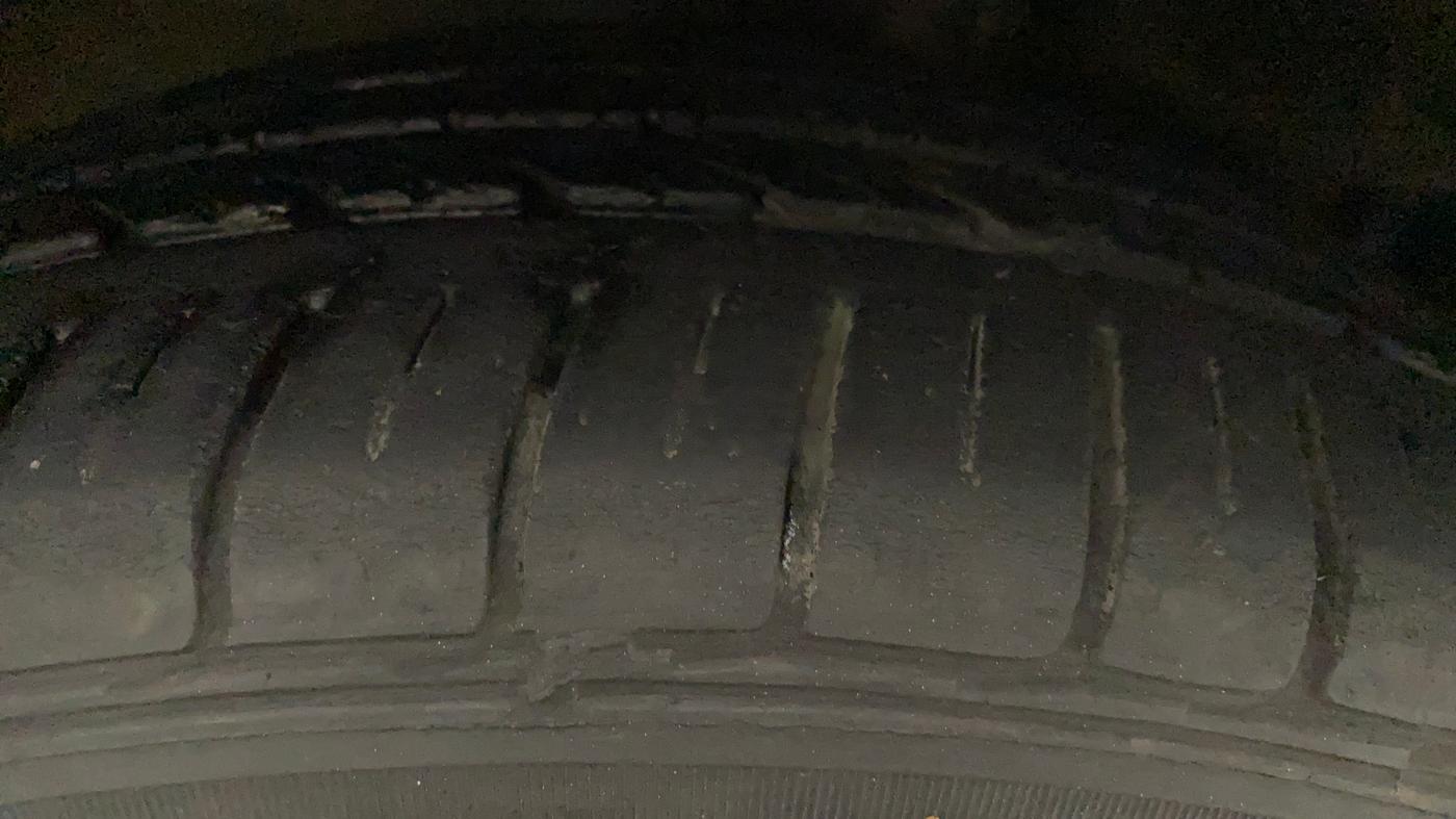 2021 Maruti Ciaz ALPHA  AT 1.5 SHVS PETROL, Petrol, Automatic, 34,345 km, Right Rear Tyre Tread