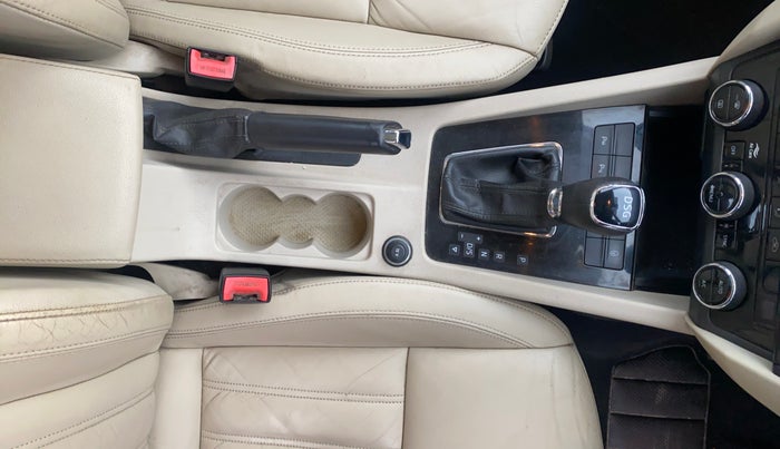 2018 Skoda Octavia L&K 1.8 TSI AT, Petrol, Automatic, 66,014 km, Gear Lever
