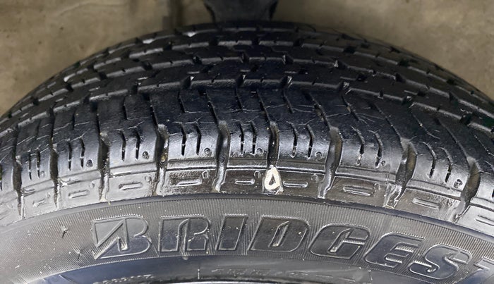 2016 Maruti Alto K10 VXI P, Petrol, Manual, 8,628 km, Right Front Tyre Tread