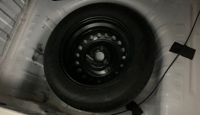 2020 Renault Kwid RXT 1.0 (O), Petrol, Manual, 27,763 km, Spare Tyre