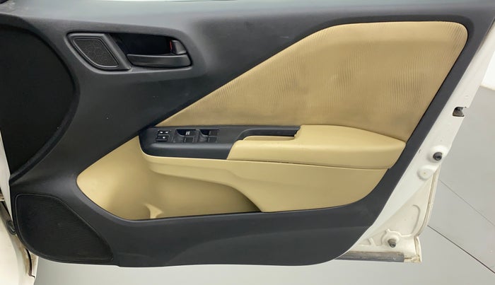2014 Honda City SV MT PETROL, Petrol, Manual, 79,476 km, Driver Side Door Panels Control