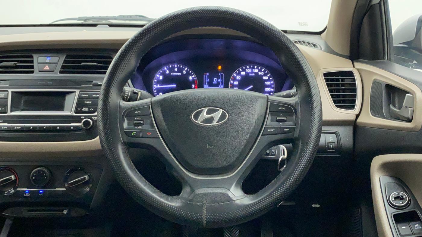 2015 Hyundai Elite i20 MAGNA 1.2, Petrol, Manual, 30,696 km, Steering Wheel Close Up