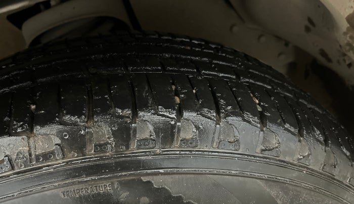 2024 Mahindra BOLERO NEO N10 R, Diesel, Manual, 38,924 km, Left Front Tyre Tread