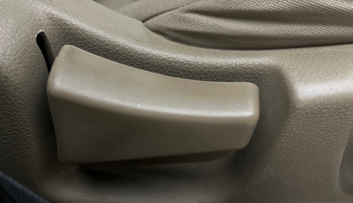 2024 Mahindra BOLERO NEO N10 R, Diesel, Manual, 38,924 km, Driver Side Adjustment Panel