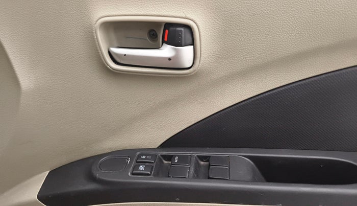 2017 Maruti Celerio VXI (O), Petrol, Manual, 33,992 km, Driver Side Door Panels Control