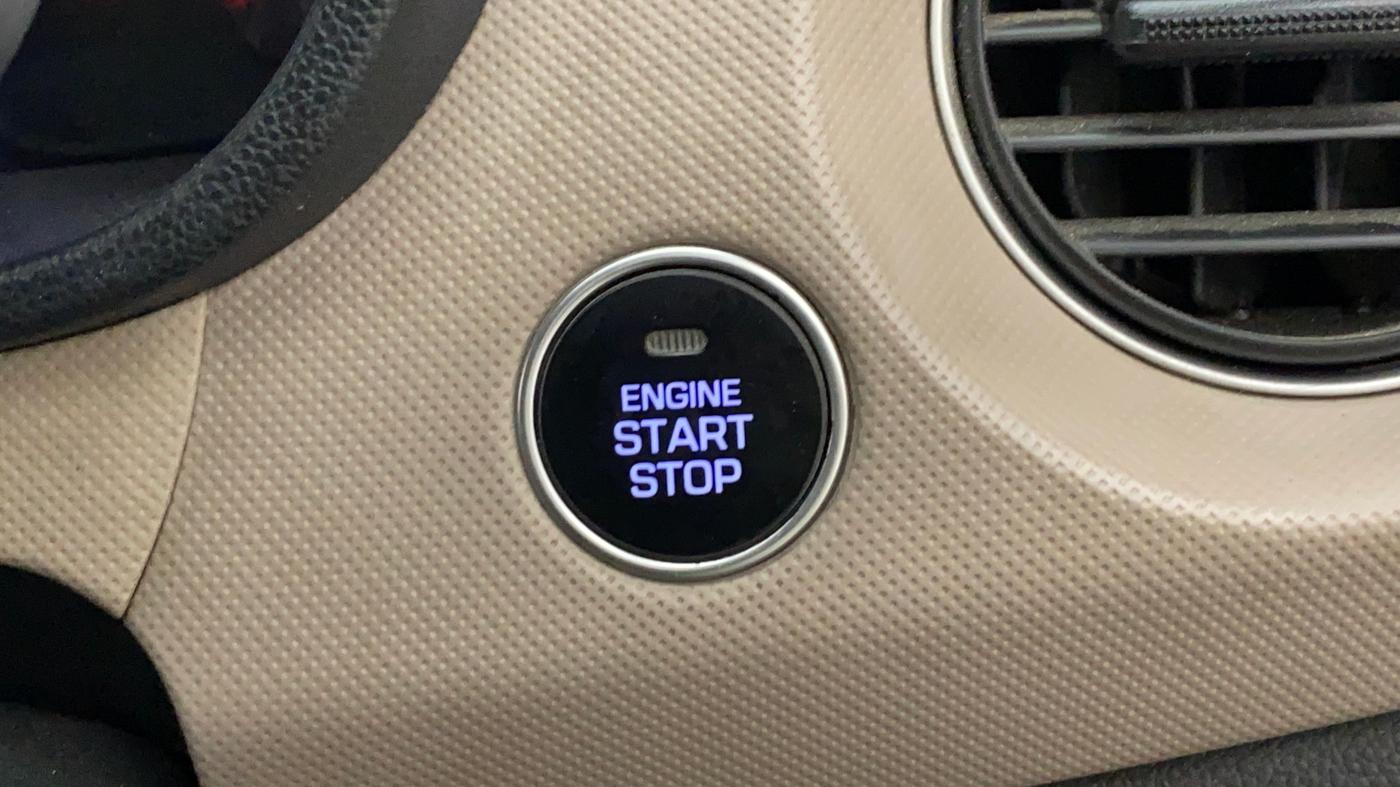 2015 Hyundai Grand i10 ASTA 1.2 KAPPA VTVT, Petrol, Manual, 73,354 km, Keyless Start/ Stop Button