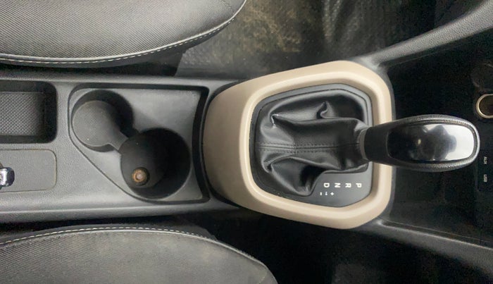 2015 Hyundai Grand i10 ASTA AT 1.2 KAPPA VTVT, Petrol, Automatic, 62,069 km, Gear Lever