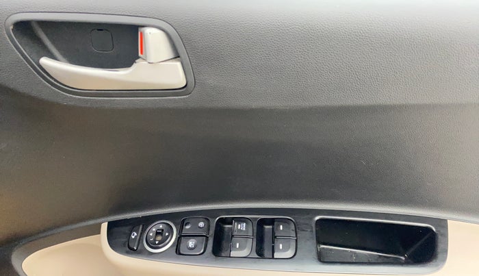 2015 Hyundai Grand i10 ASTA AT 1.2 KAPPA VTVT, Petrol, Automatic, 62,069 km, Driver Side Door Panels Control