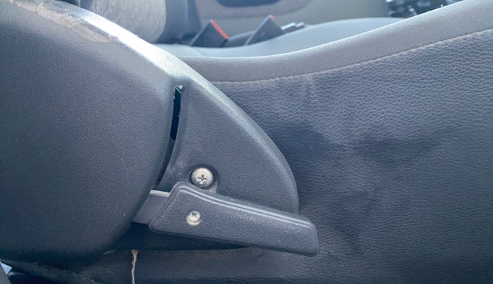 2018 Maruti Alto 800 LXI, Petrol, Manual, 95,057 km, Driver Side Adjustment Panel