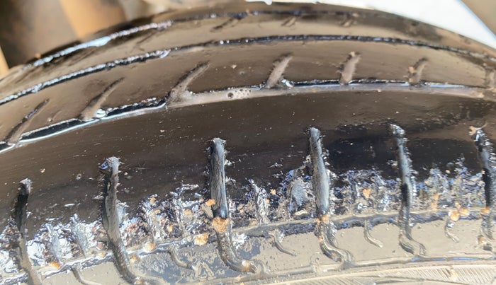 2018 Maruti Alto 800 LXI, Petrol, Manual, 95,057 km, Left Rear Tyre Tread