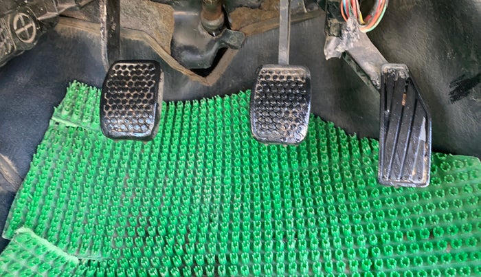 2018 Maruti Alto 800 LXI, Petrol, Manual, 95,057 km, Pedals