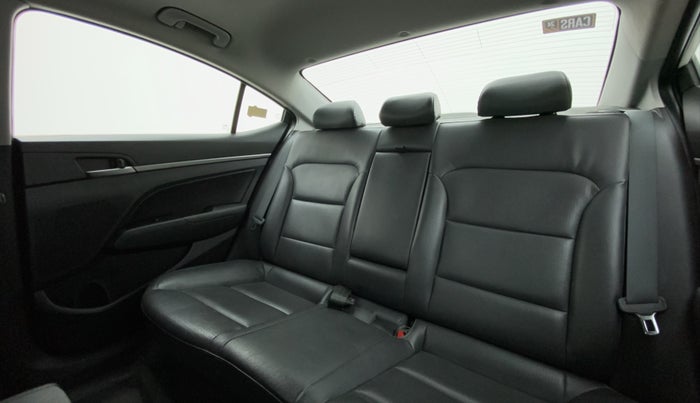 2018 Hyundai New Elantra 2.0 SX(O) AT PETROL, Petrol, Automatic, 42,190 km, Right Side Rear Door Cabin