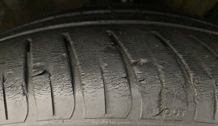 2018 Hyundai New Elantra 2.0 SX(O) AT PETROL, Petrol, Automatic, 42,190 km, Right Front Tyre Tread
