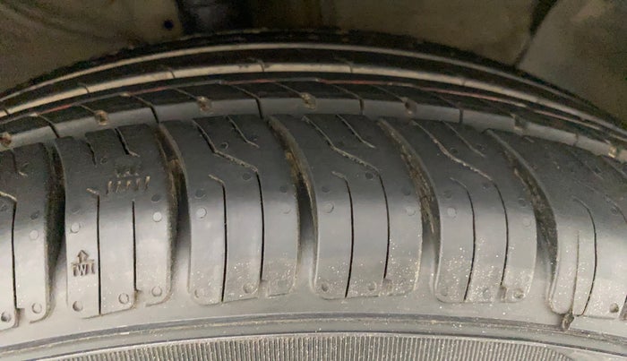 2017 Hyundai Creta SX 1.6 DIESEL, Diesel, Manual, 86,687 km, Right Front Tyre Tread