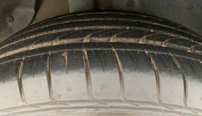 2017 Hyundai Creta SX 1.6 DIESEL, Diesel, Manual, 86,687 km, Right Rear Tyre Tread
