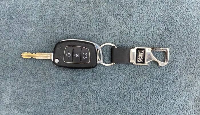 2017 Hyundai Creta SX 1.6 DIESEL, Diesel, Manual, 86,687 km, Key Close Up