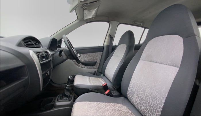 2018 Maruti Alto 800 LXI, Petrol, Manual, 28,024 km, Right Side Front Door Cabin View