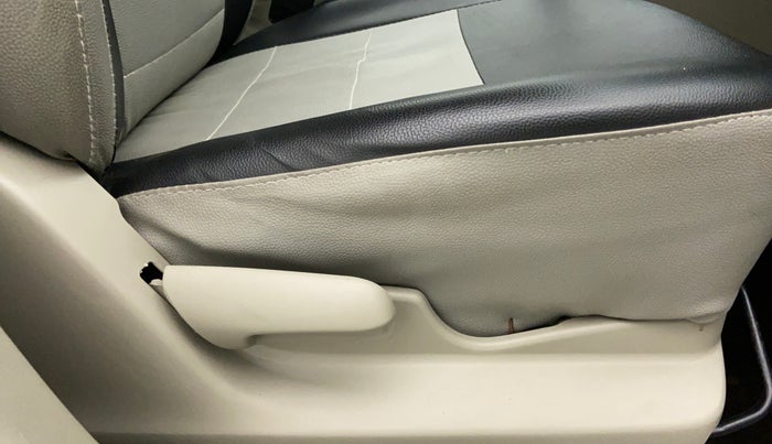 2017 Maruti Celerio VXI, Petrol, Manual, 20,847 km, Driver Side Adjustment Panel
