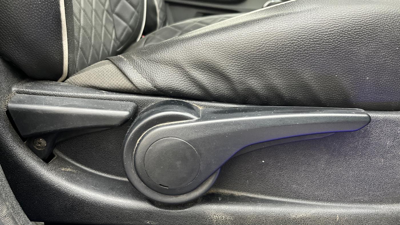 2017 Tata TIGOR XT PETROL, Petrol, Manual, 62,094 km, Driver Side Adjustment Panel