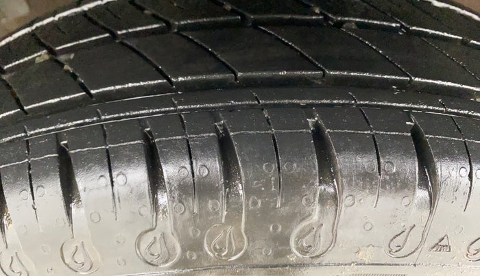 2020 Renault Kwid RXL, Petrol, Manual, 20,108 km, Left Front Tyre Tread