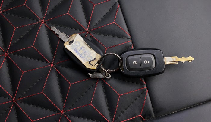 2020 Renault Kwid RXL, Petrol, Manual, 20,108 km, Key Close Up