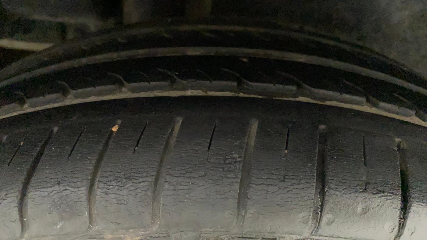 2015 Maruti Ciaz VXI+, Petrol, Manual, 41,406 km, Right Rear Tyre Tread