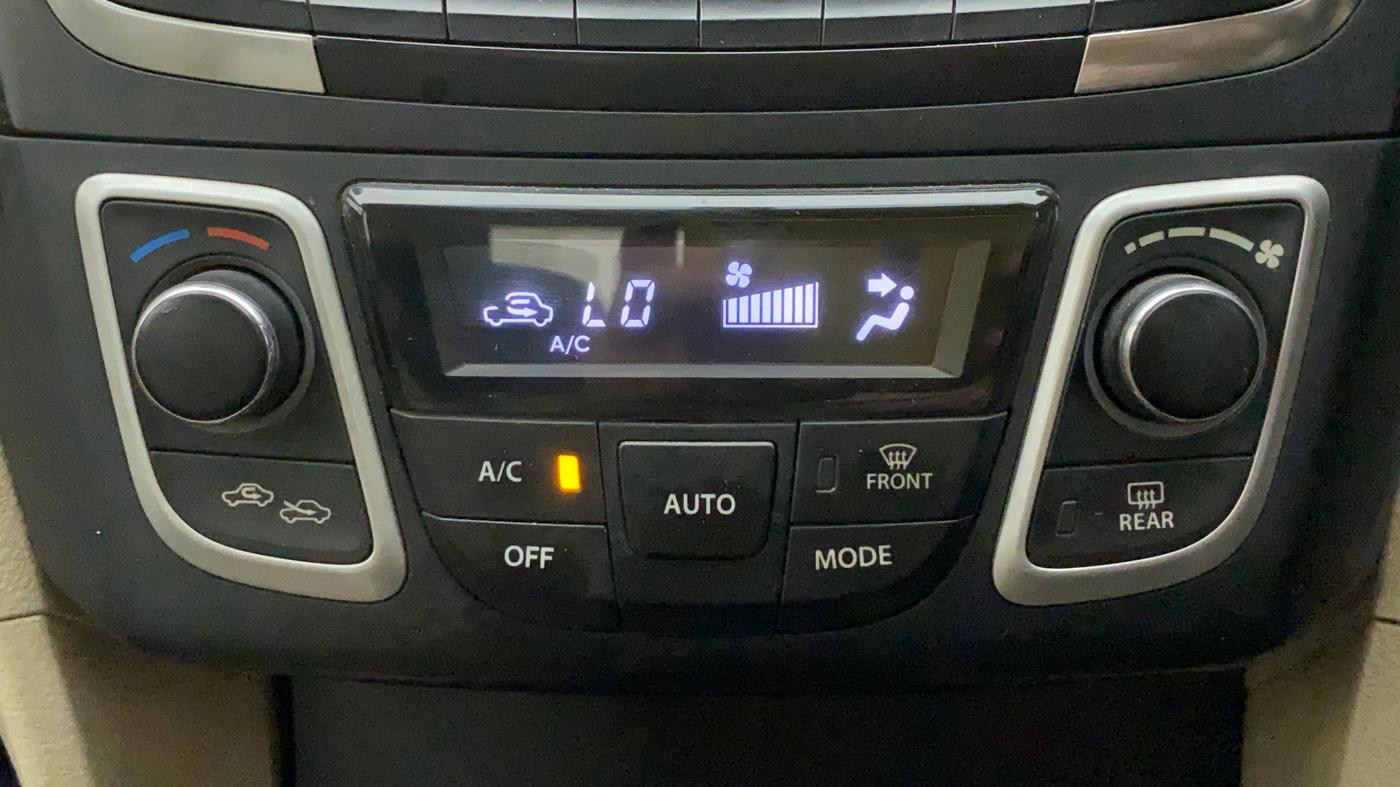 2015 Maruti Ciaz VXI+, Petrol, Manual, 41,406 km, Automatic Climate Control