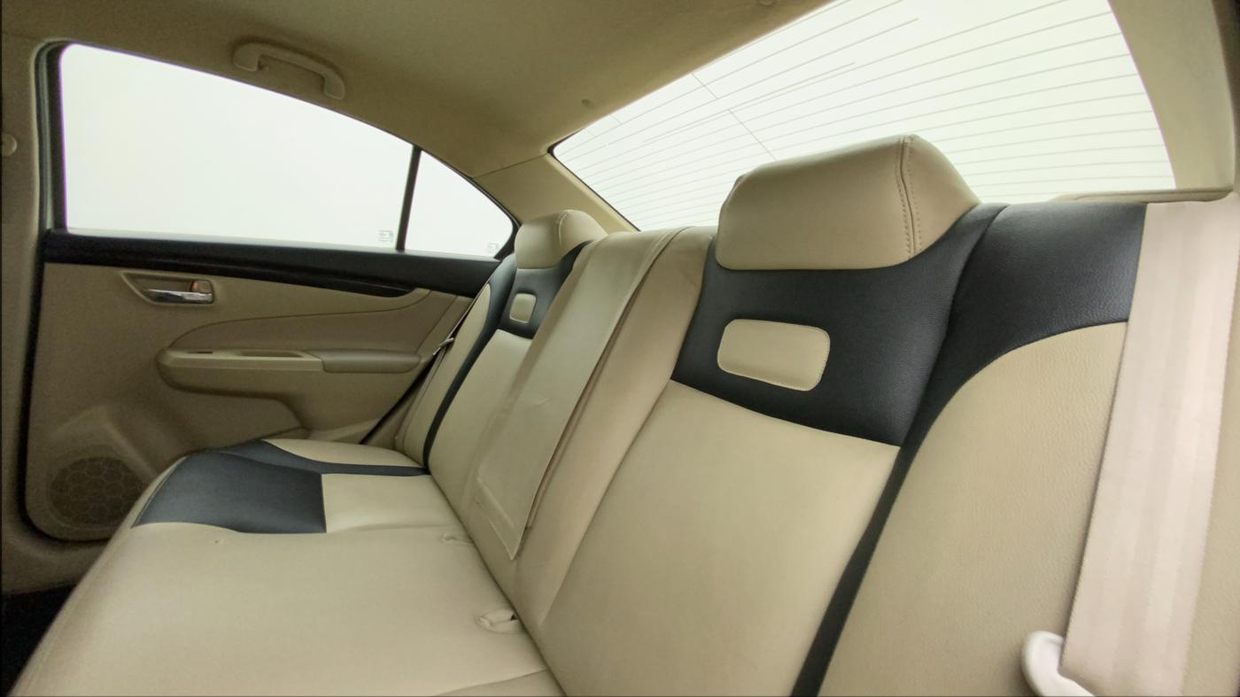 2015 Maruti Ciaz VXI+, Petrol, Manual, 41,406 km, Right Side Rear Door Cabin