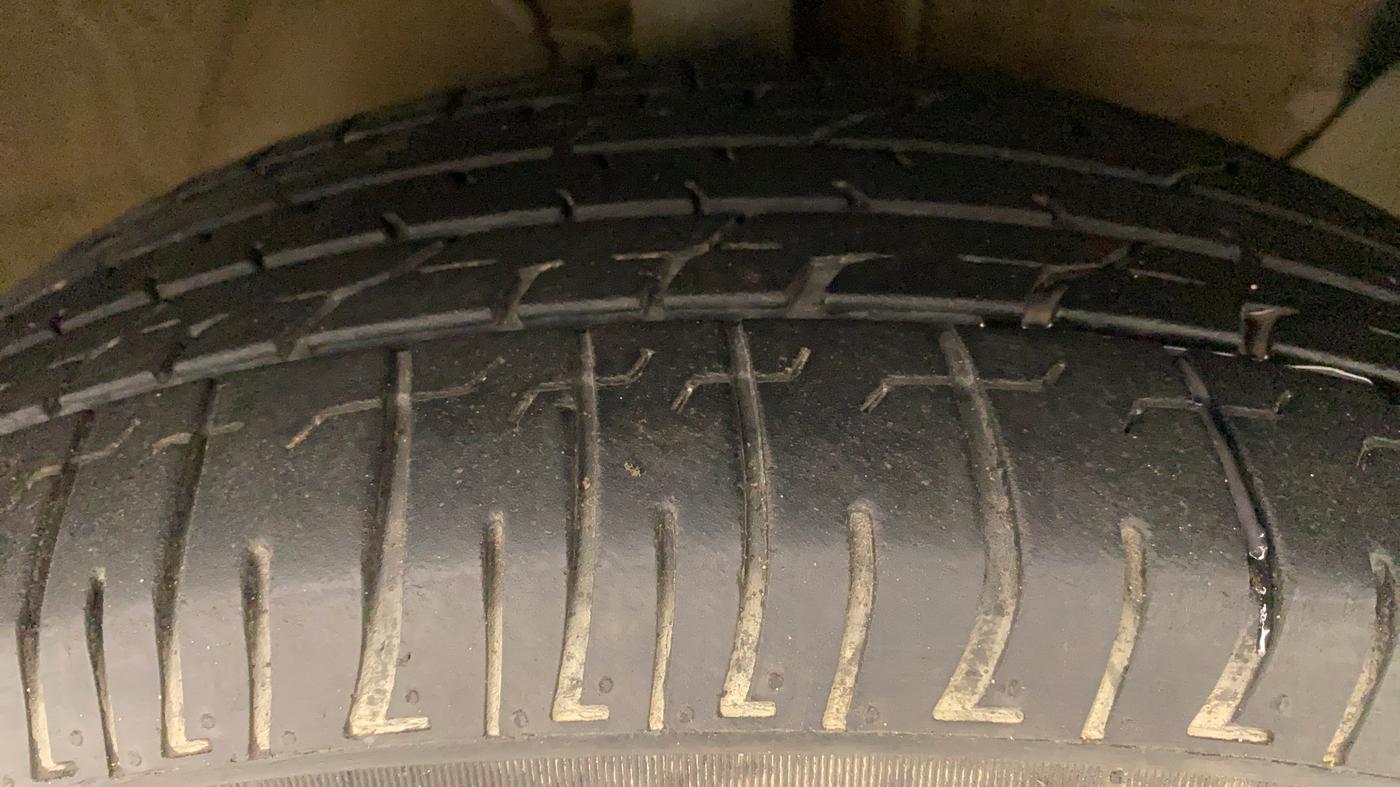 2017 Hyundai Creta SX PLUS 1.6 PETROL, Petrol, Manual, 58,548 km, Right Front Tyre Tread