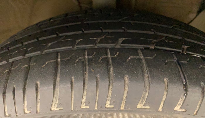 2017 Hyundai Creta SX PLUS 1.6 PETROL, Petrol, Manual, 58,548 km, Right Front Tyre Tread