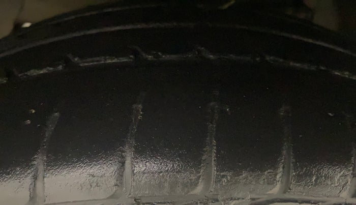 2015 Tata Bolt XT REVOTRON, Petrol, Manual, 17,479 km, Left Front Tyre Tread