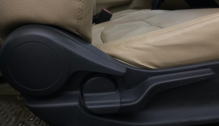 2018 Honda Amaze 1.2L I-VTEC V CVT, Petrol, Automatic, 42,618 km, Driver Side Adjustment Panel