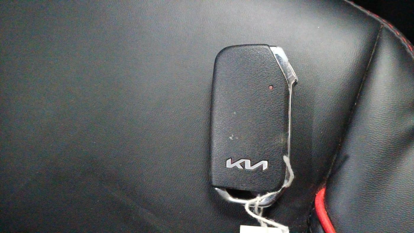 2024 KIA SONET HTX 1.0 TURBO PETROL IMT, Petrol, Manual, 36,345 km, Key Close Up