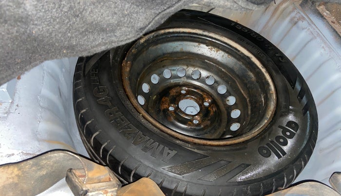 2016 Nissan Micra Active XL, CNG, Manual, 1,18,213 km, Spare Tyre