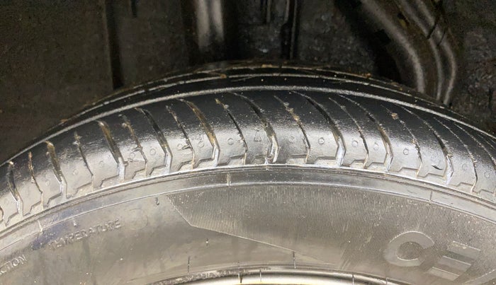 2023 Nissan MAGNITE XE, Petrol, Manual, 22,049 km, Right Rear Tyre Tread