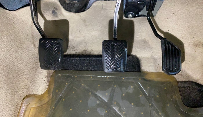 2020 Toyota YARIS G MT, Petrol, Manual, 70,513 km, Pedals