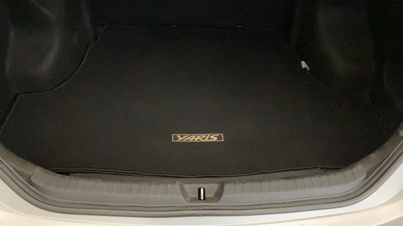 2020 Toyota YARIS G MT, Petrol, Manual, 50 km, Boot Inside