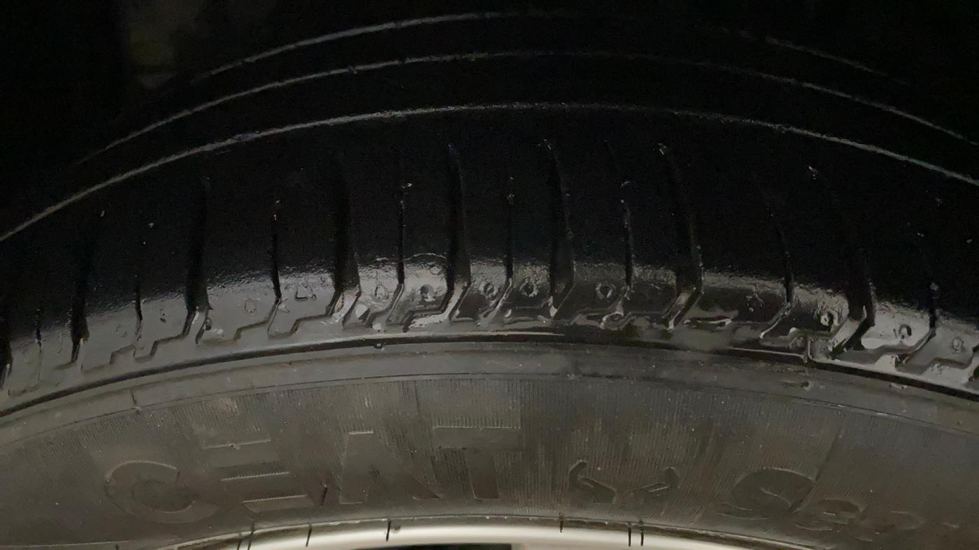 2020 Toyota YARIS G MT, Petrol, Manual, 50 km, Left Front Tyre Tread