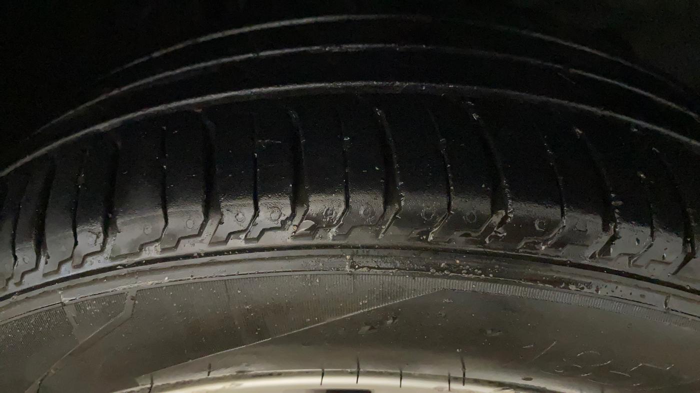 2020 Toyota YARIS G MT, Petrol, Manual, 50 km, Right Front Tyre Tread