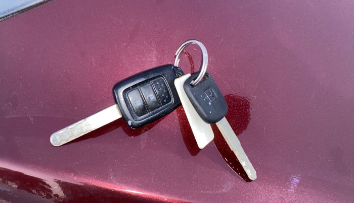 2017 Honda Jazz 1.2L I-VTEC V AT, Petrol, Automatic, 47,881 km, Key Close Up