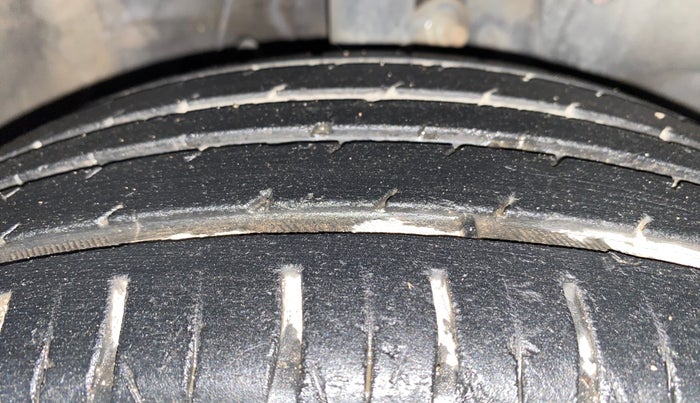 2017 Honda Jazz 1.2L I-VTEC V AT, Petrol, Automatic, 47,881 km, Right Front Tyre Tread